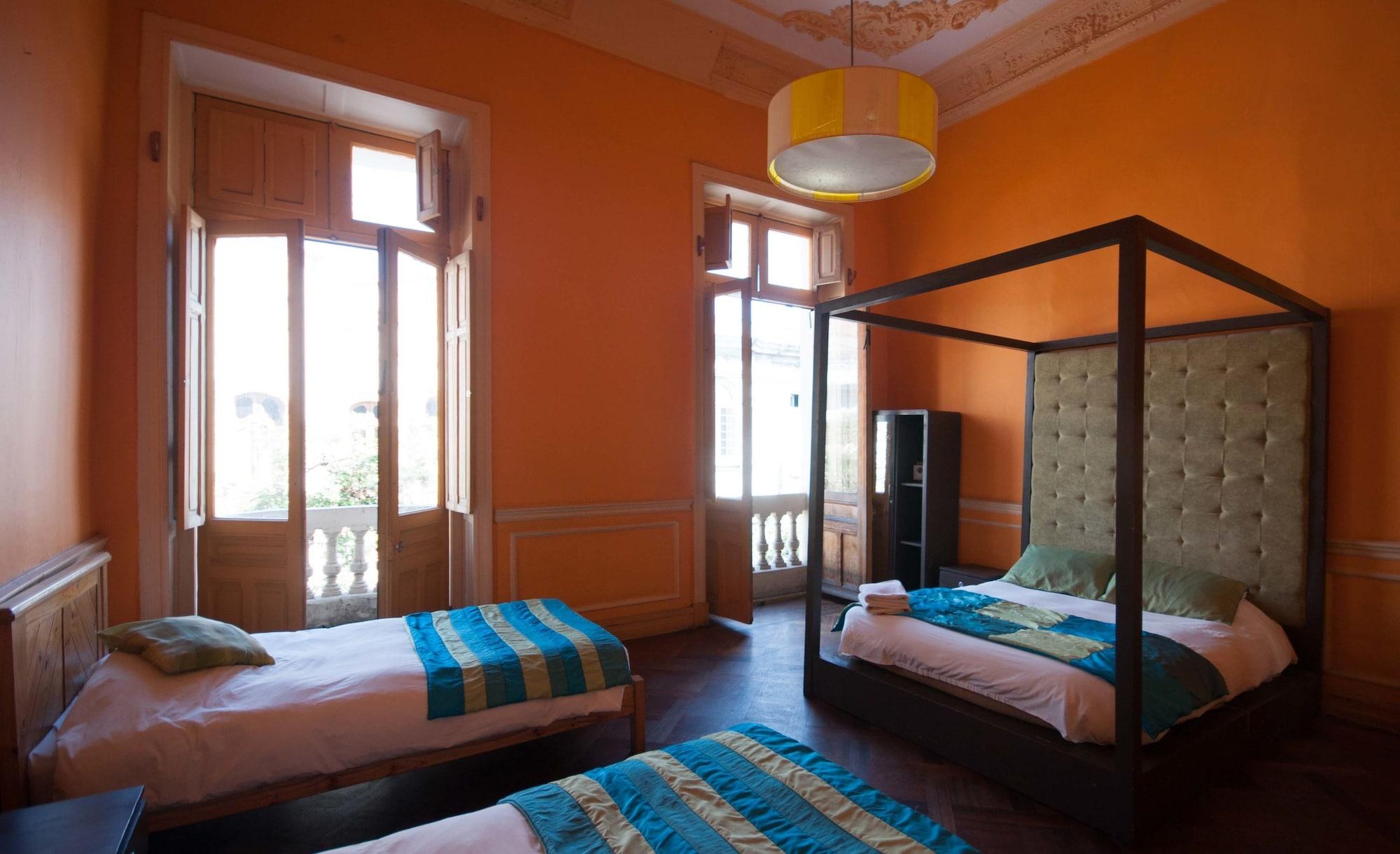 Happy House Hostel Santiago de Chile Bagian luar foto