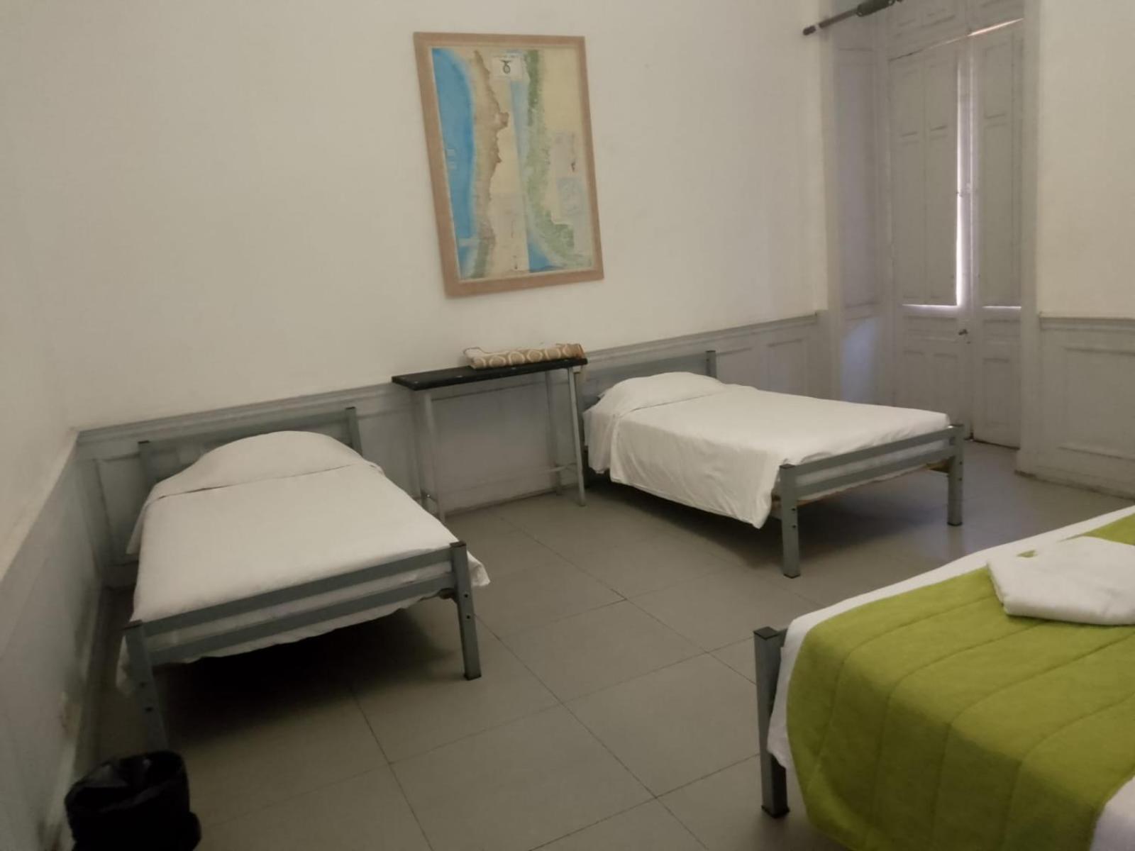 Happy House Hostel Santiago de Chile Bagian luar foto