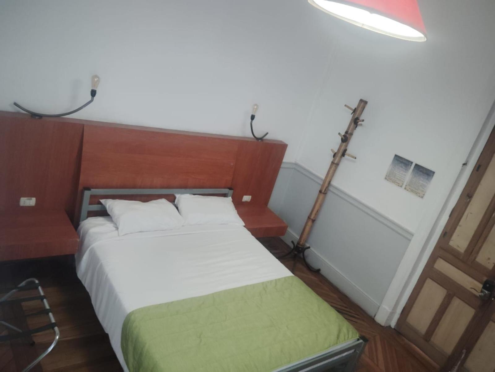 Happy House Hostel Santiago de Chile Bagian luar foto